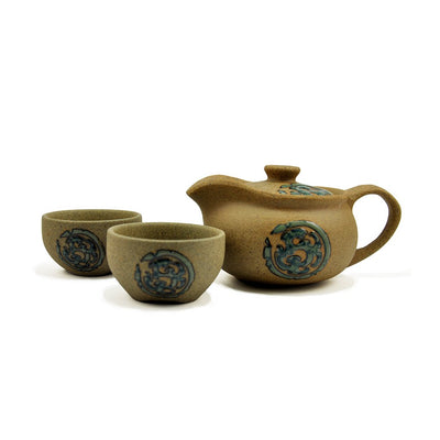 gongfu teapot and cups